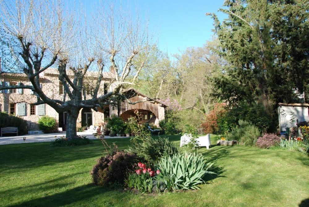 Le Moulin Des Pinchinats Bed & Breakfast Aix-en-Provence Luaran gambar